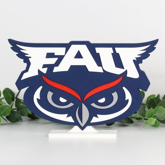 Florida Atlantic decoration with ivy behind it.