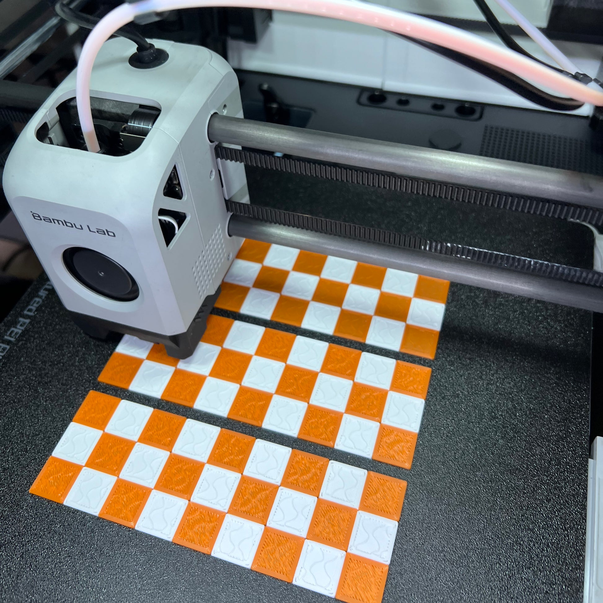 3D printing University of Tennessee decoration checkerboard stand.